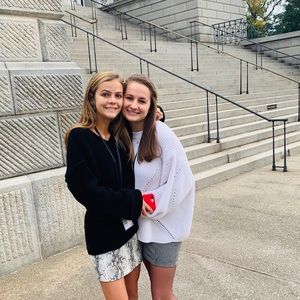 Meet your Posher, Caroline